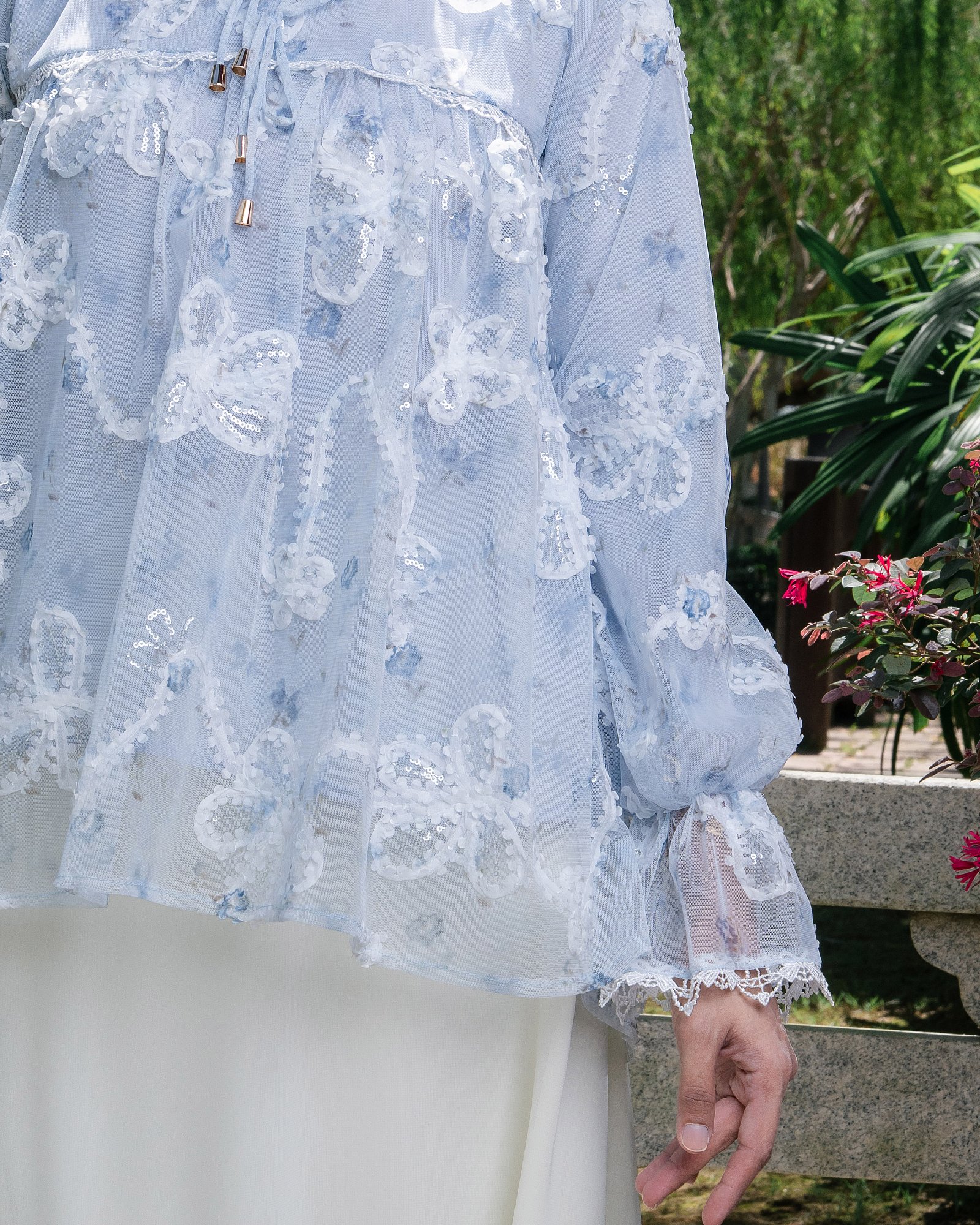 MOLY BLOUSE - POWDER BLUE