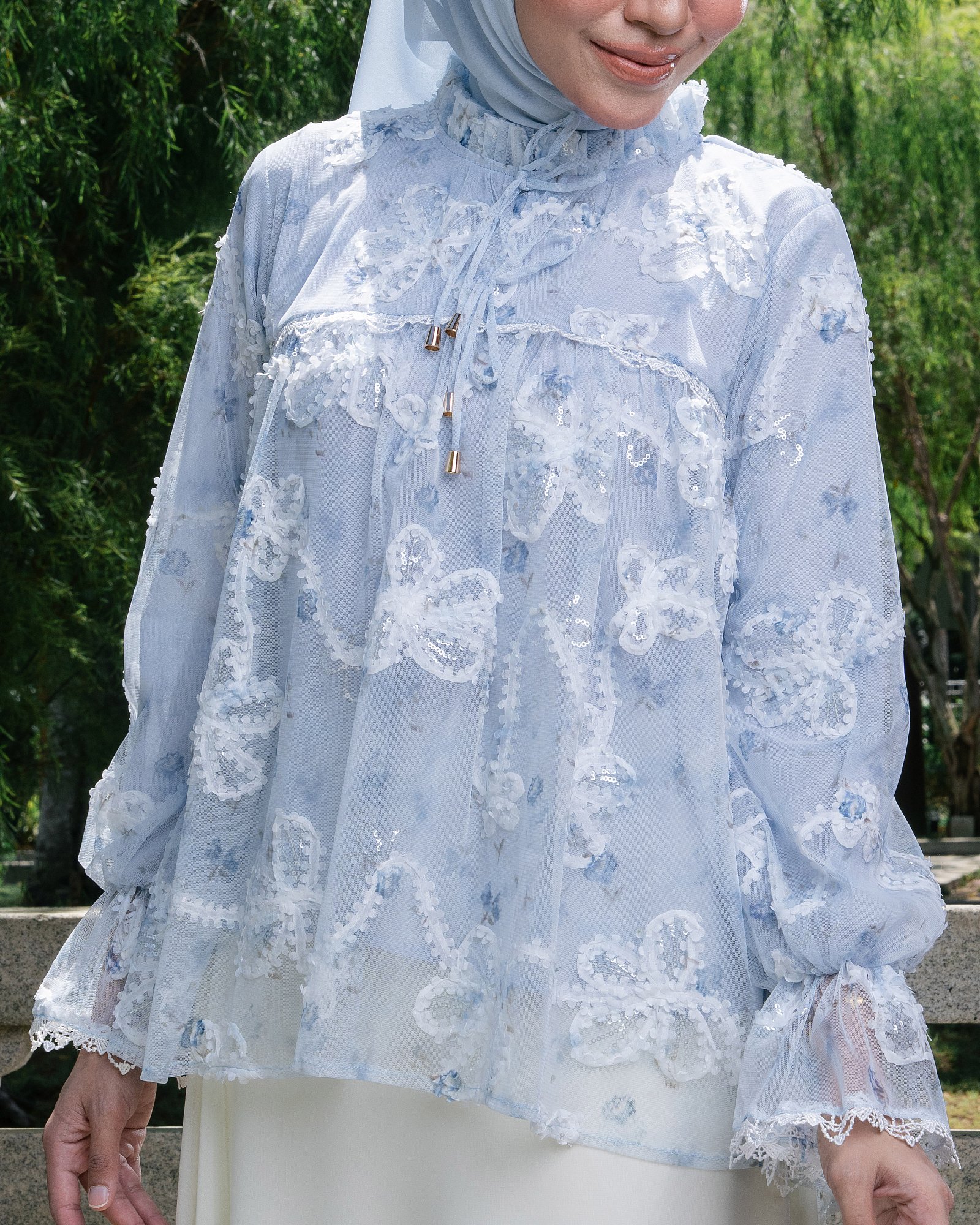 MOLY BLOUSE - POWDER BLUE