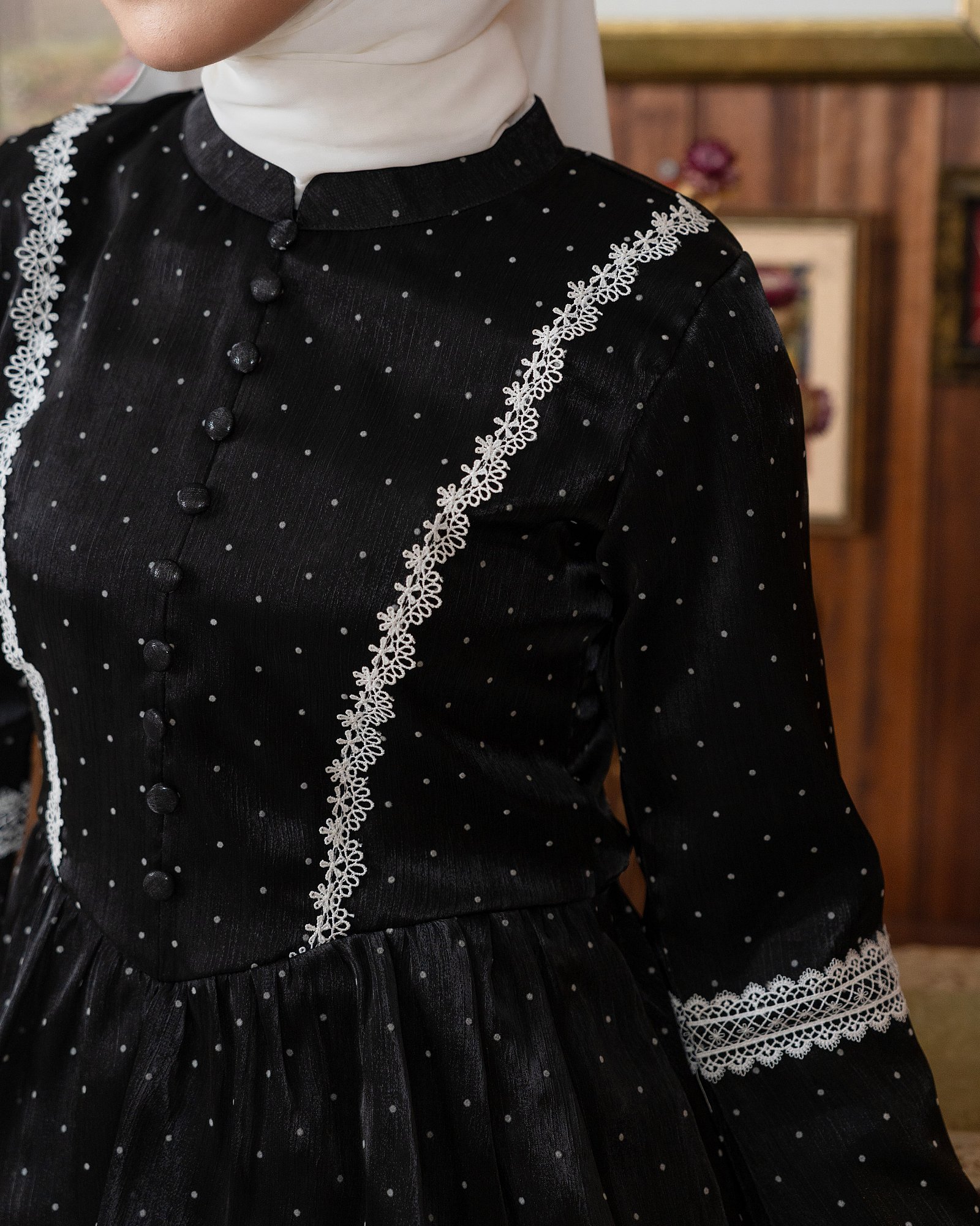 EIRA BLOUSE - BLACK