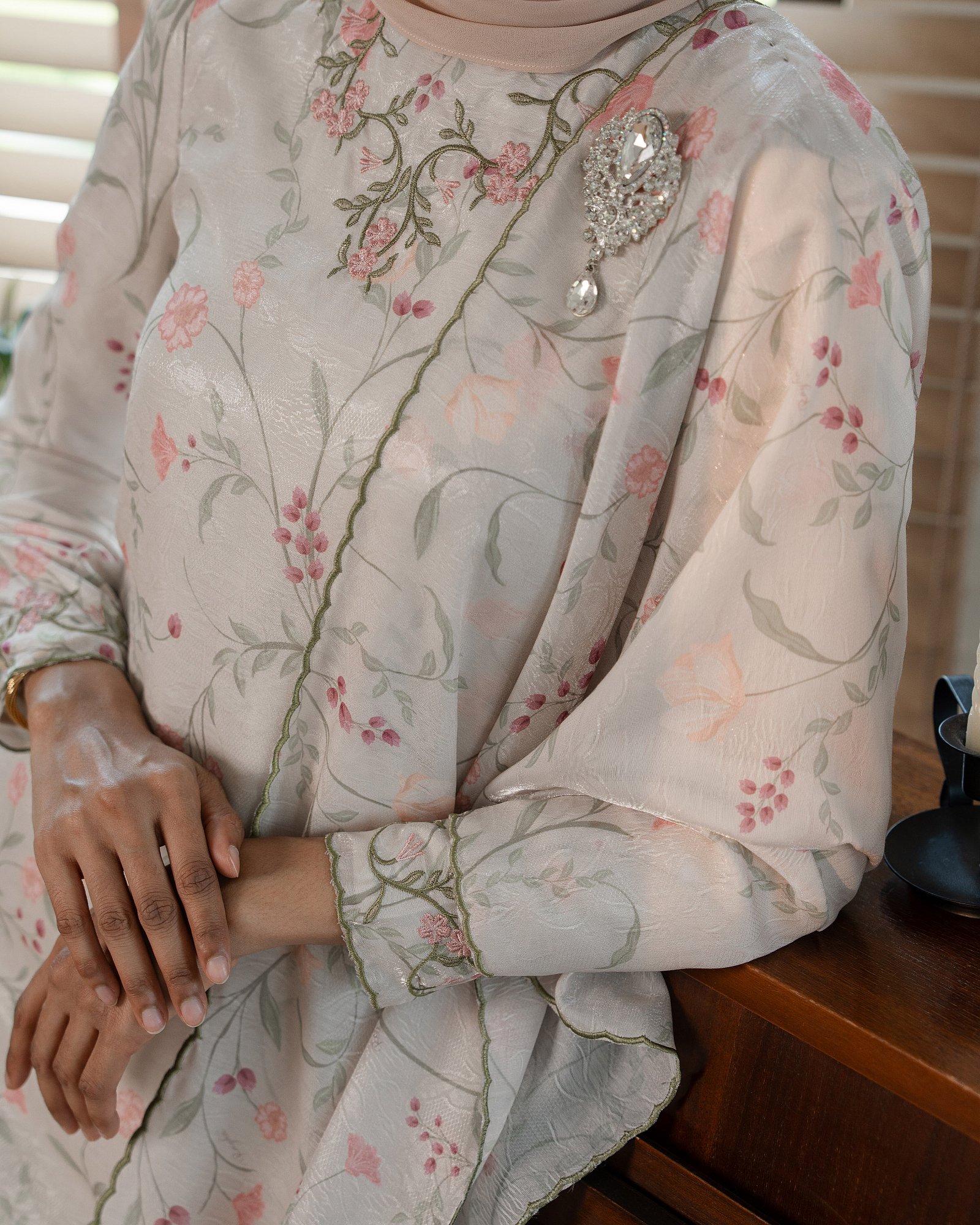 SEIRRA KURUNG - CREAM