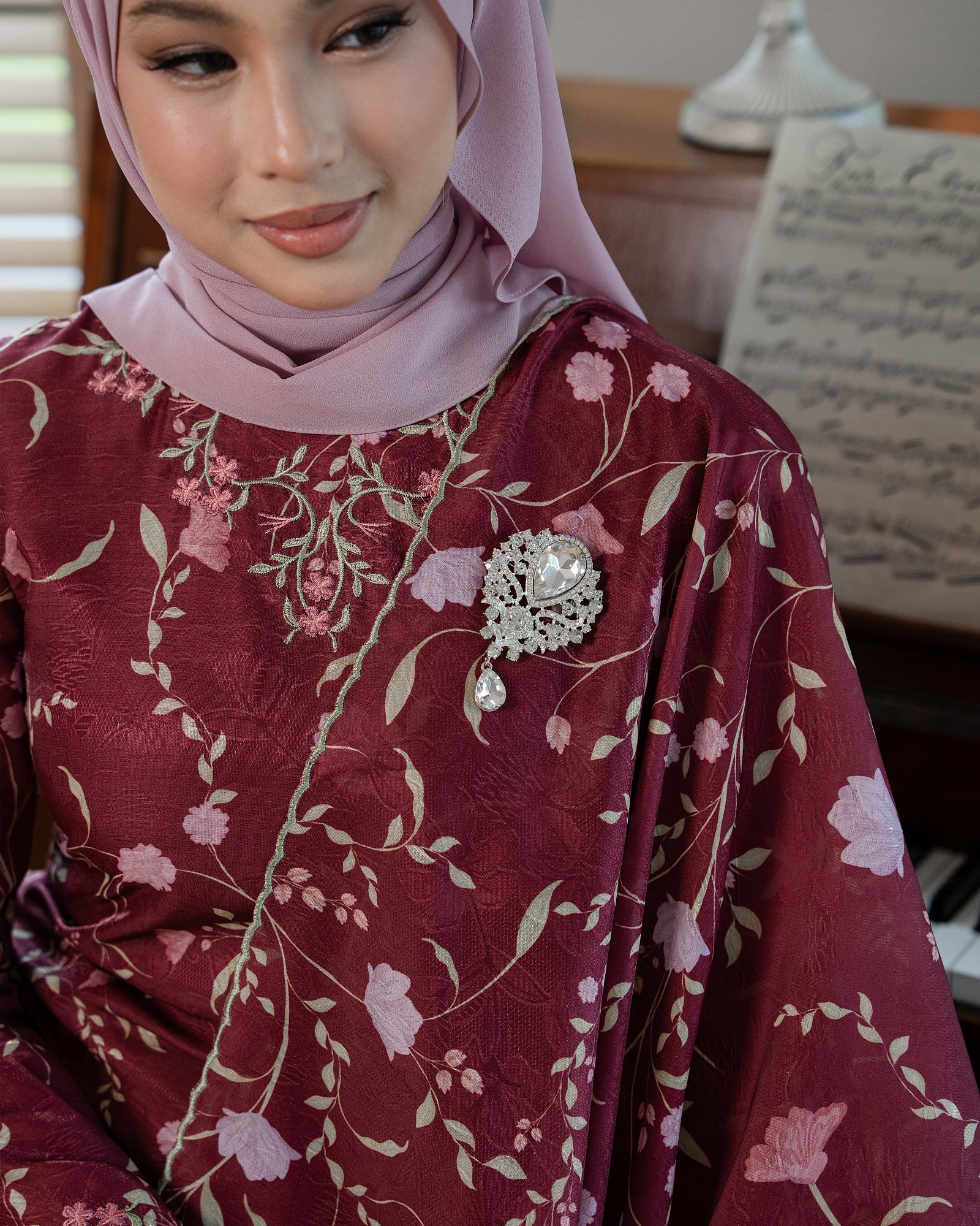 SEIRRA KURUNG - DARK MAROON