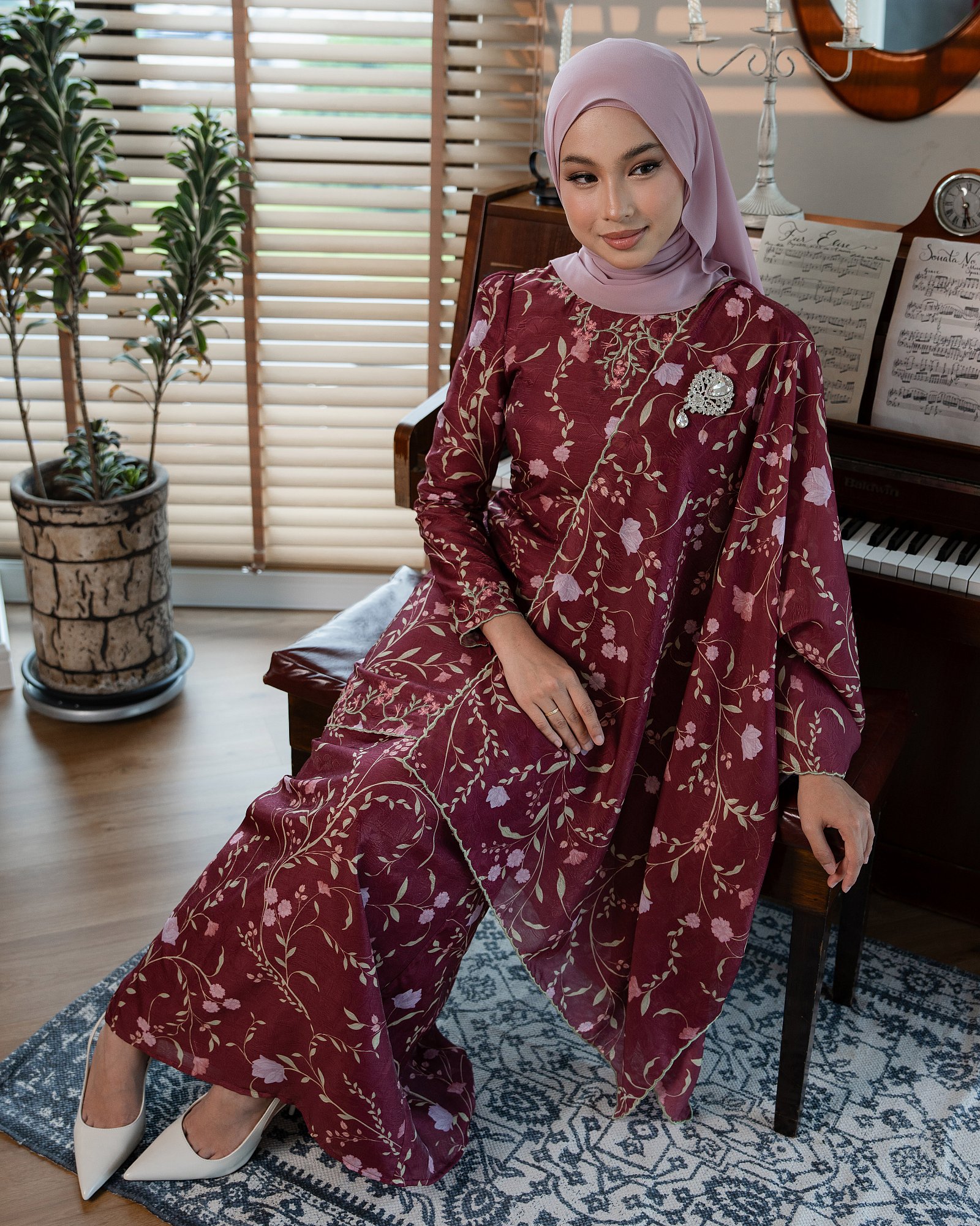 SEIRRA KURUNG - DARK MAROON
