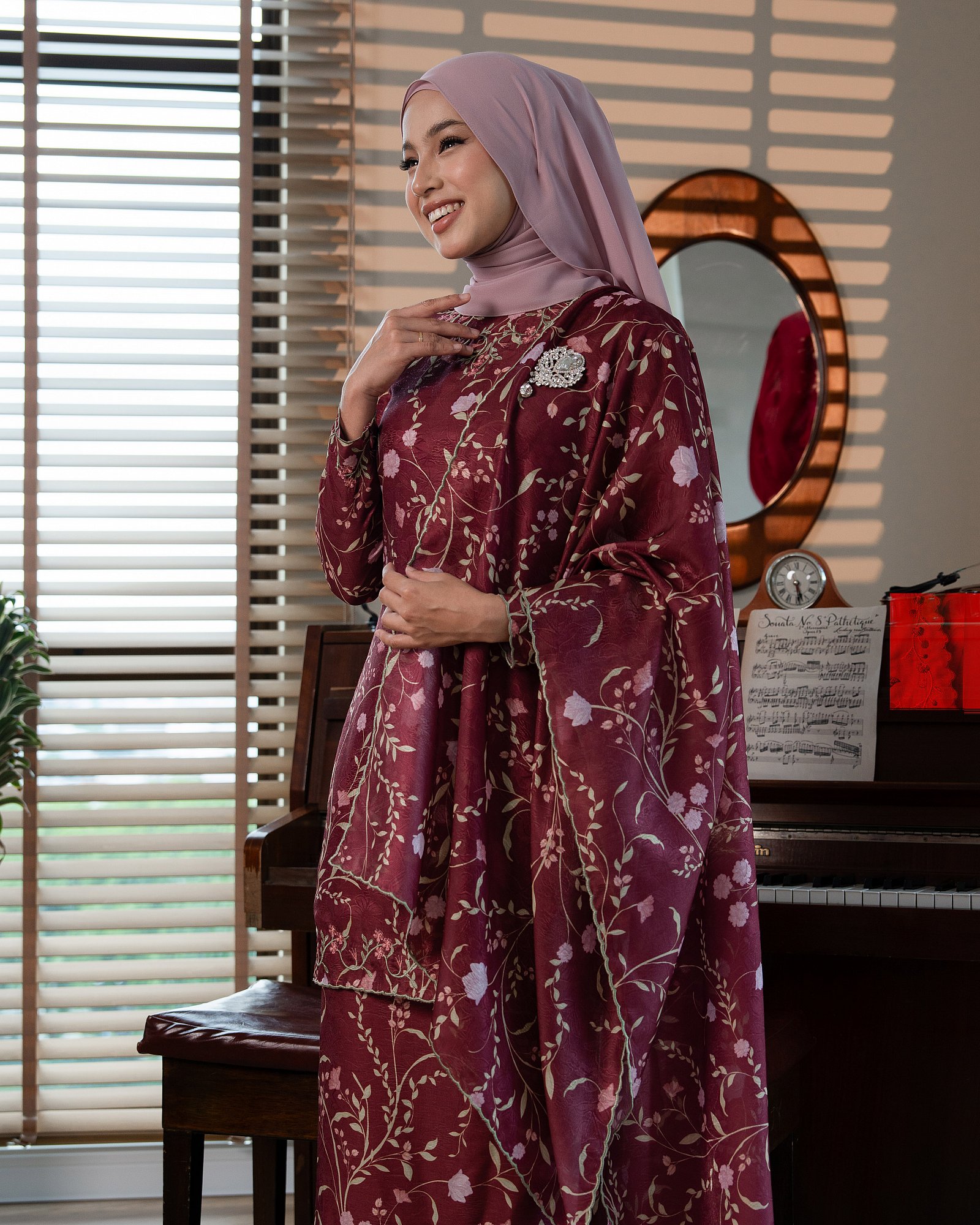 SEIRRA KURUNG - DARK MAROON