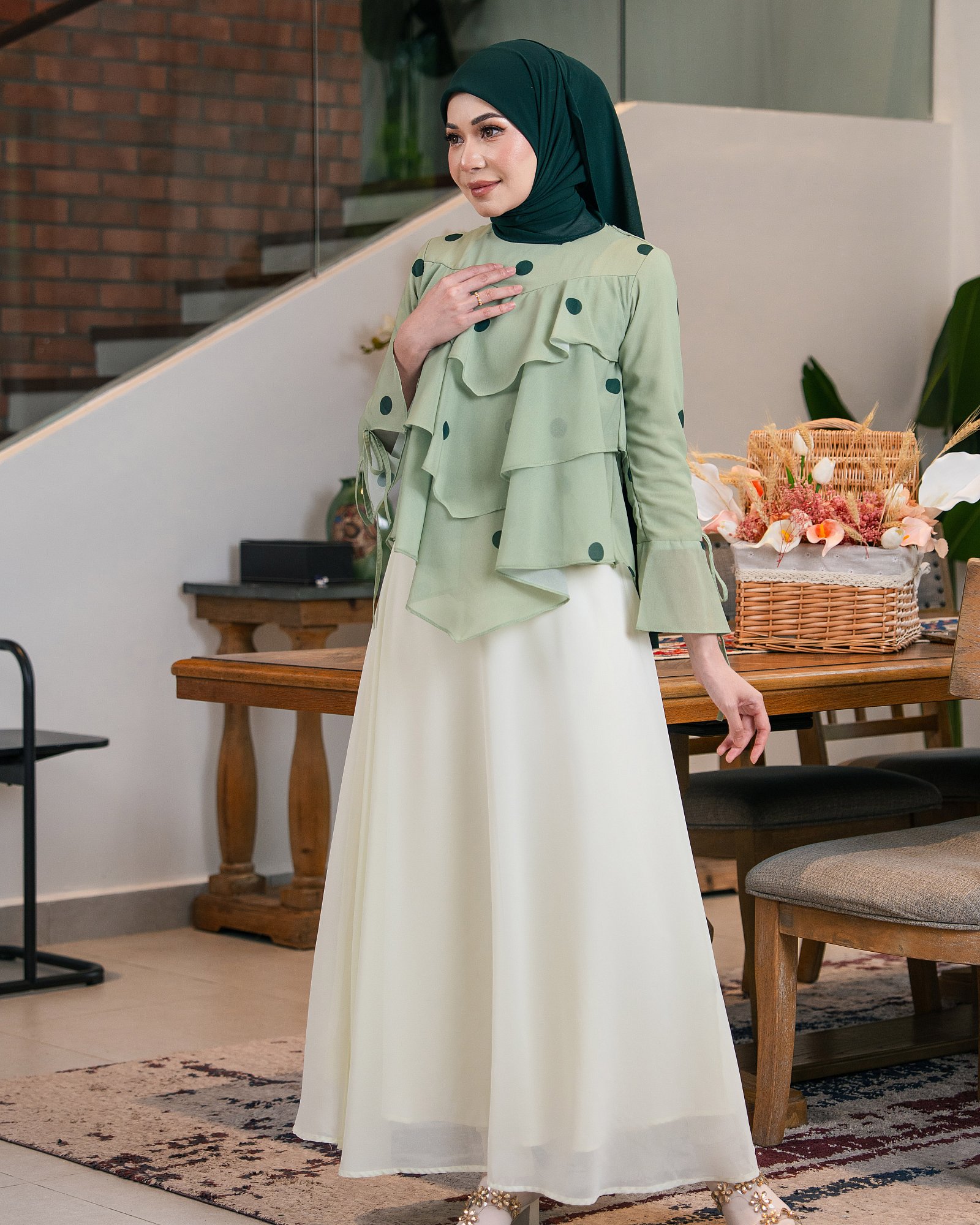 GISELLE BLOUSE - GREEN PISTACHIO