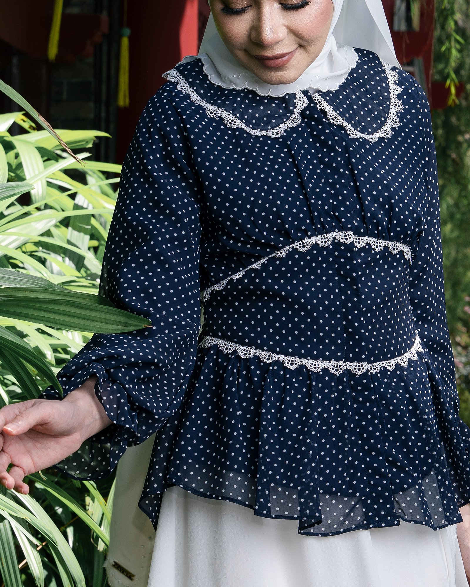 LUMI BLOUSE - NAVY BLUE