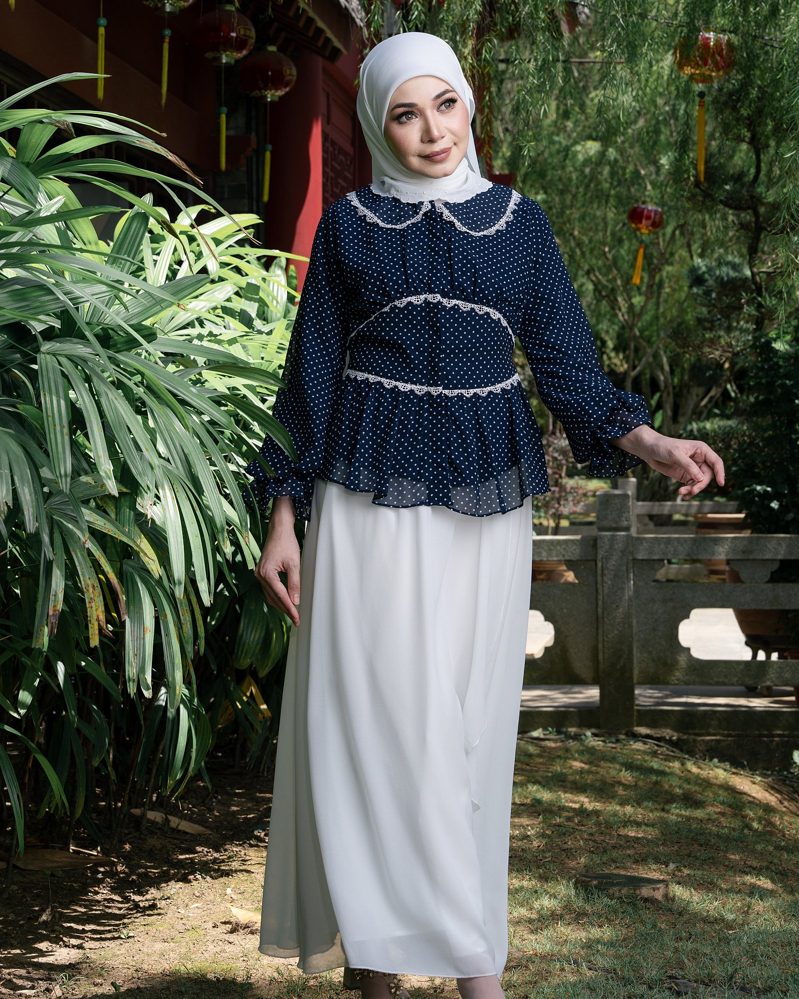 LUMI BLOUSE - NAVY BLUE