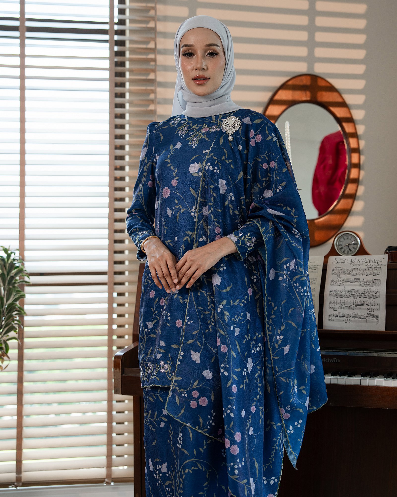 SEIRRA KURUNG - NAVY BLUE