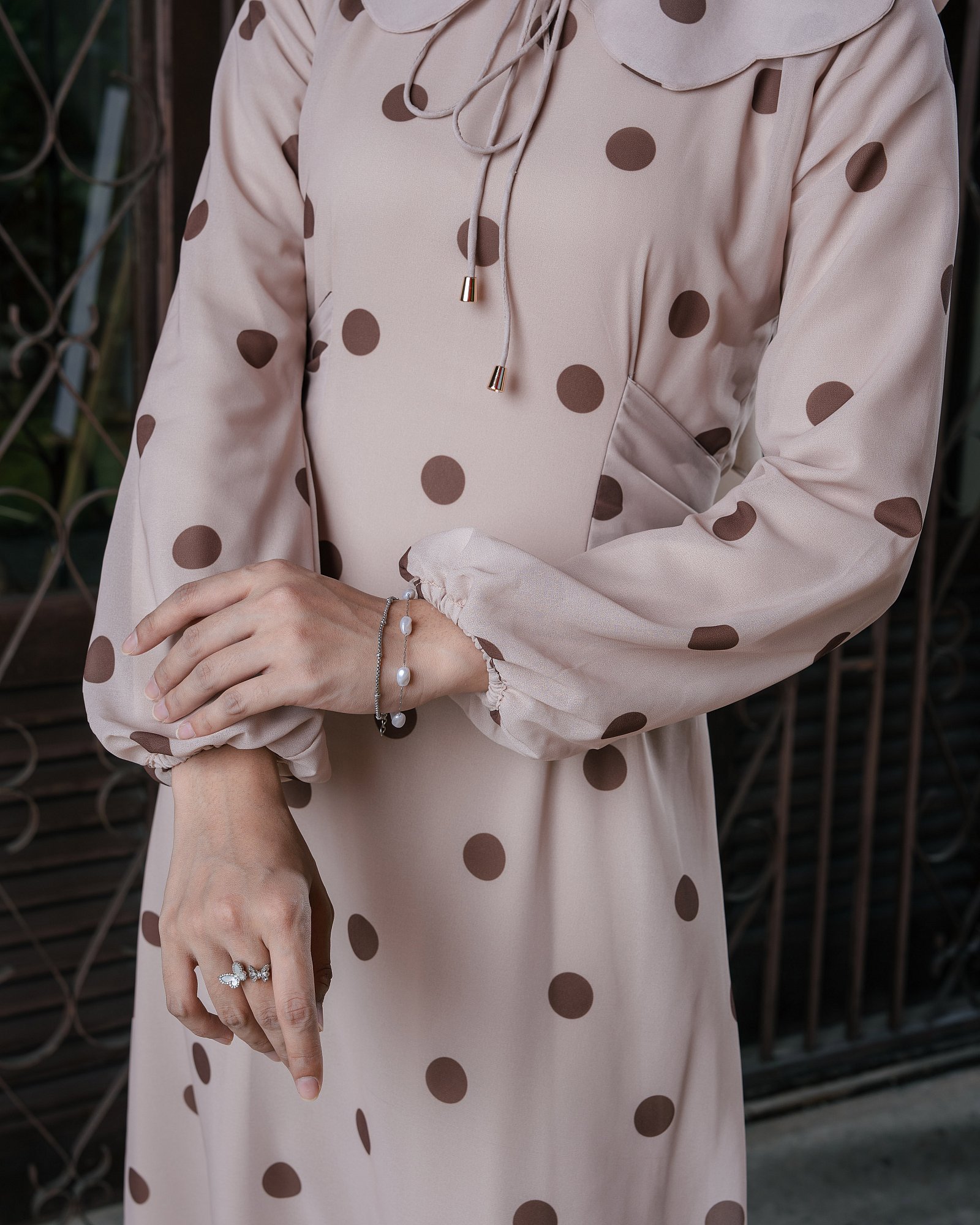 DAISY DRESS - NUDE