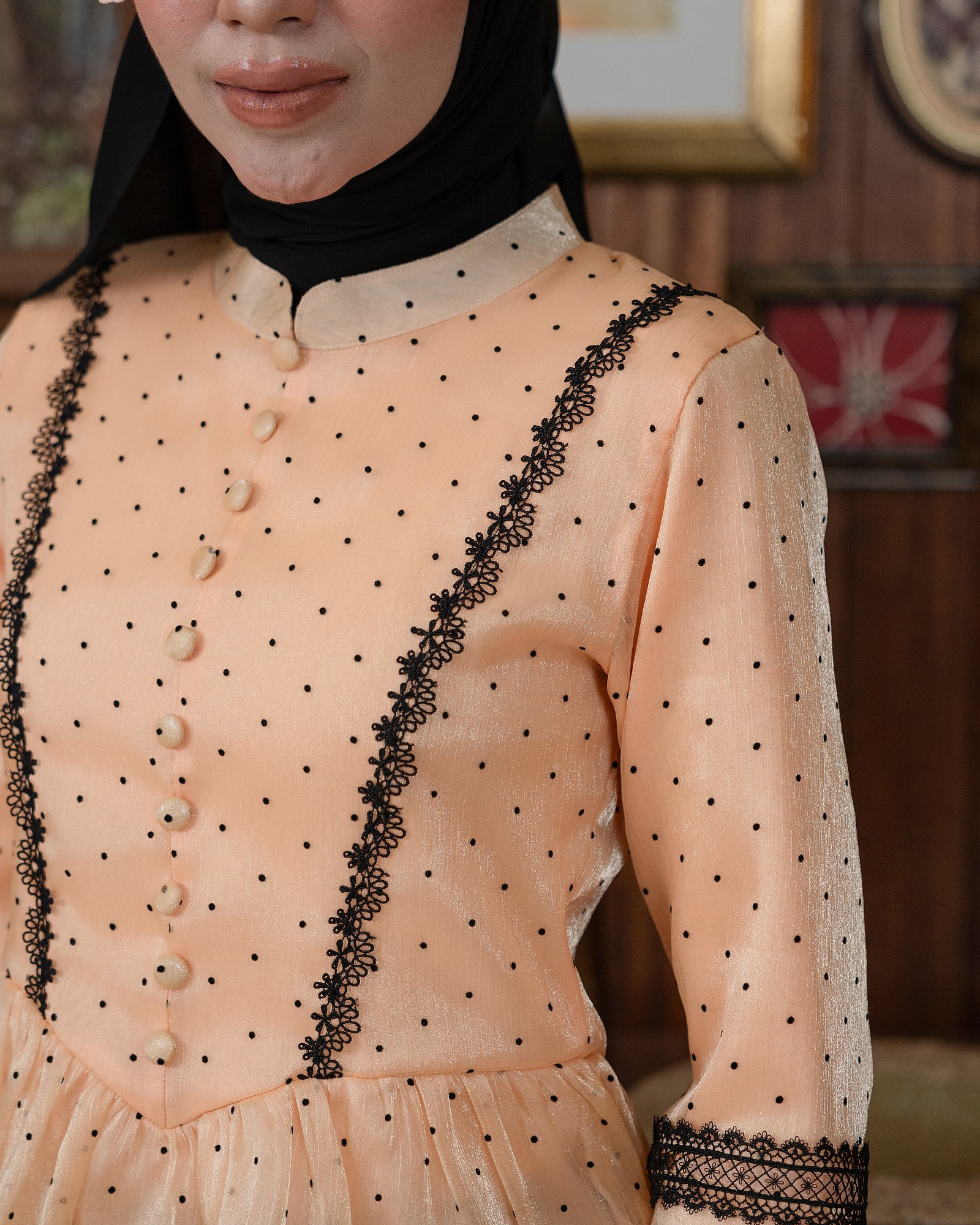 EIRA BLOUSE - LIGHT APRICOT