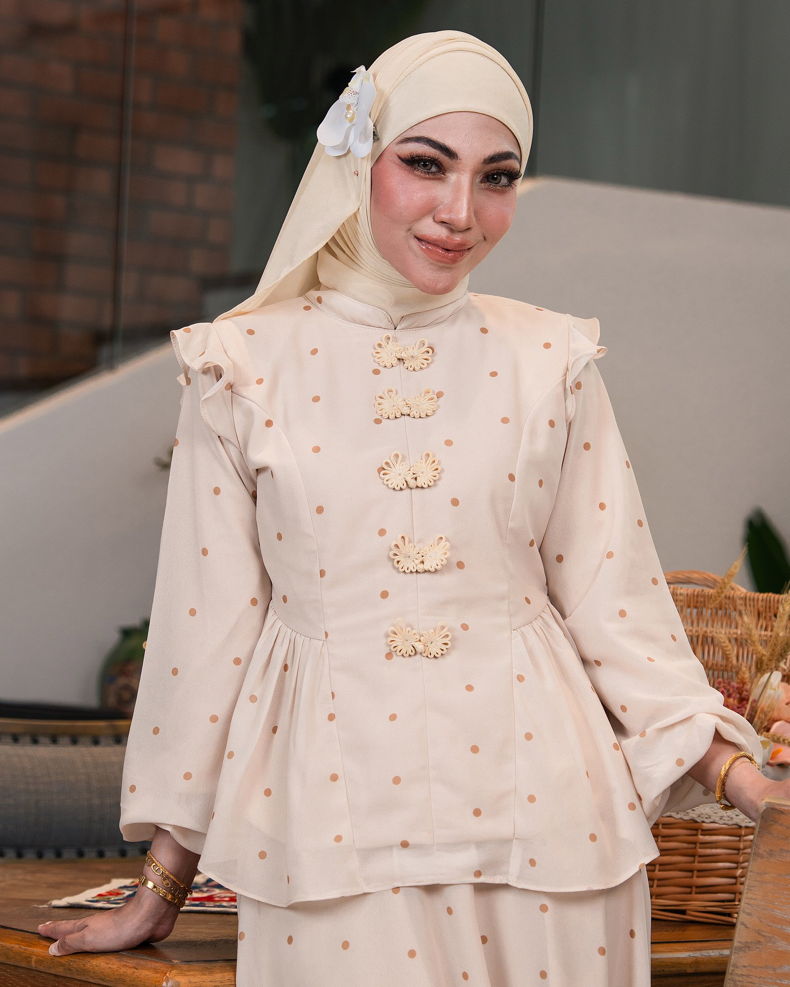 CHARLOTTE SET - OATMILK