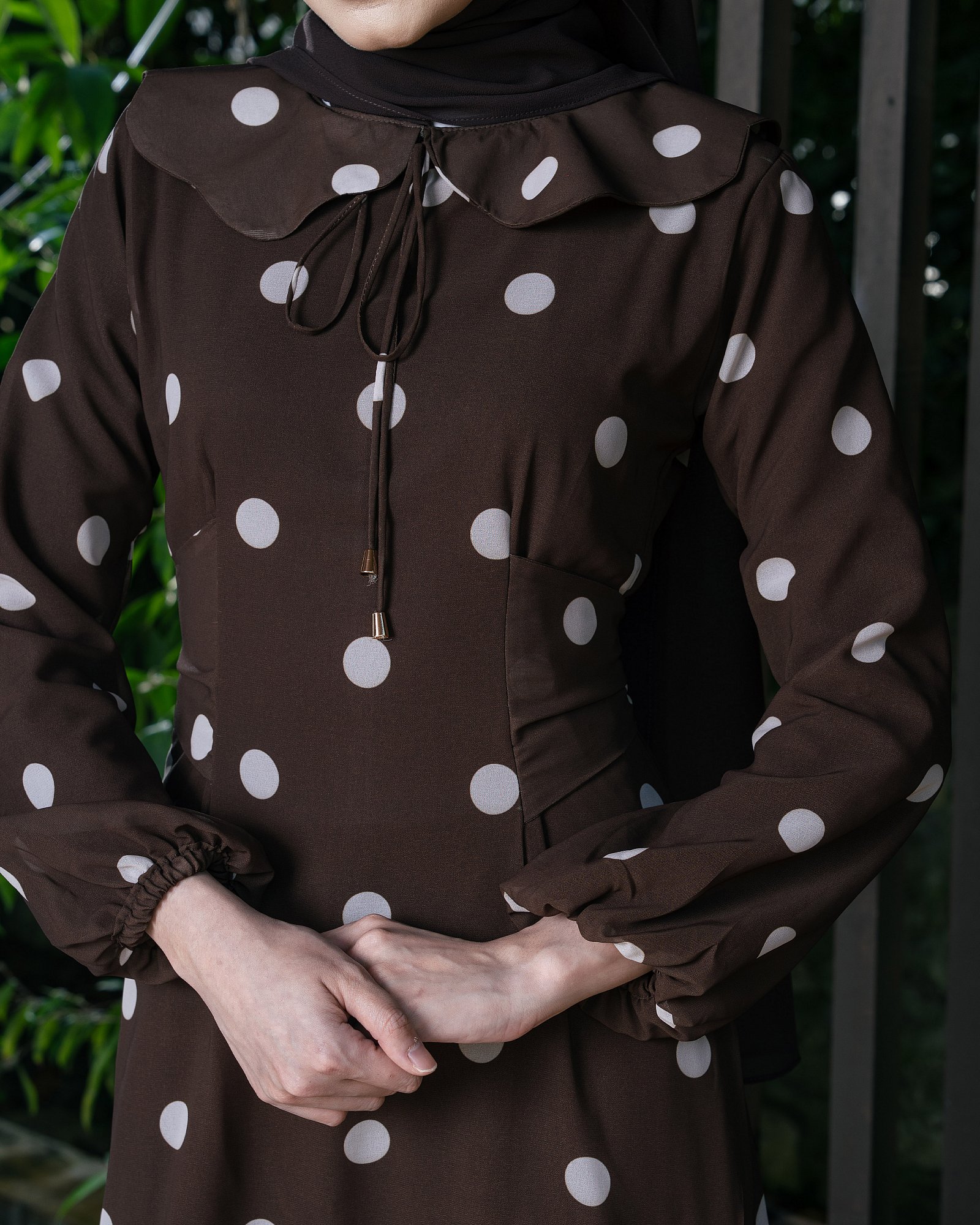 DAISY DRESS - DEEP BROWN