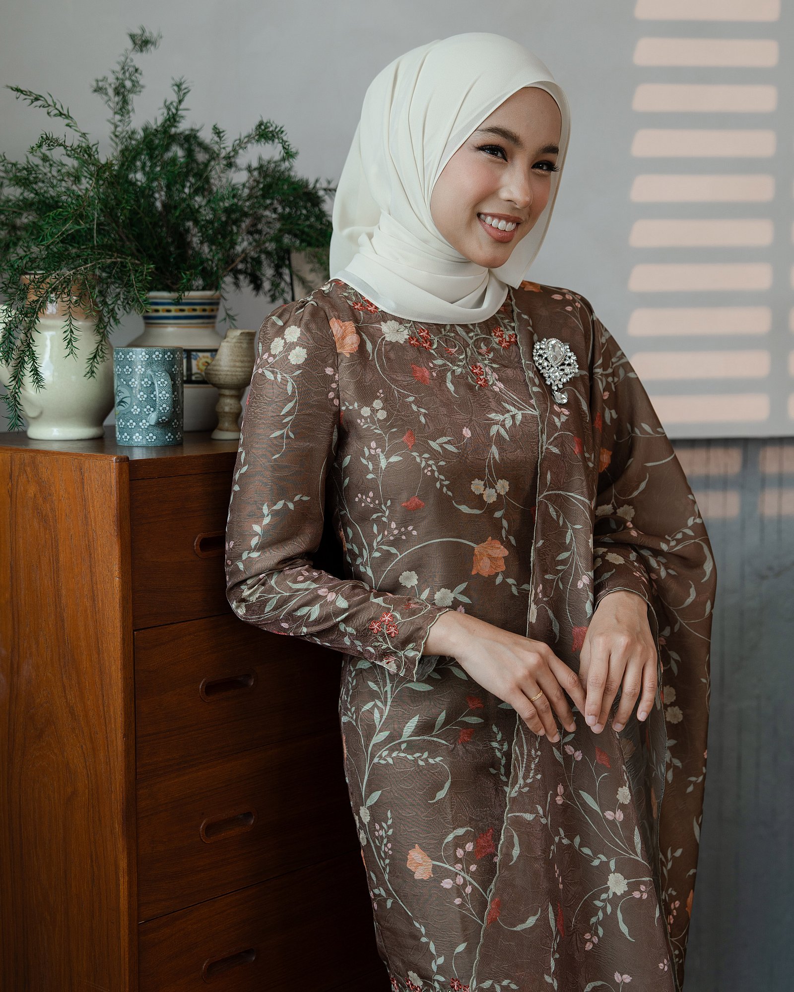 SEIRRA KURUNG - TAUPE BROWN