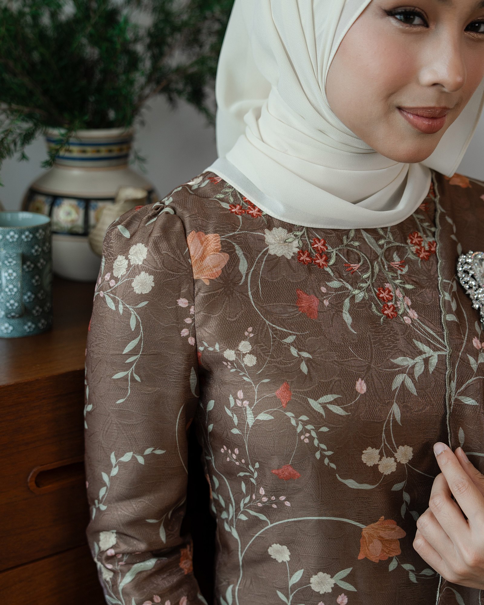 SEIRRA KURUNG - TAUPE BROWN