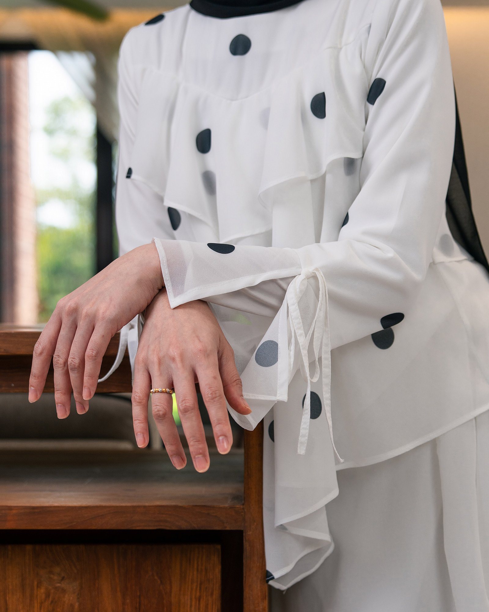 GISELLE BLOUSE - OFF WHITE