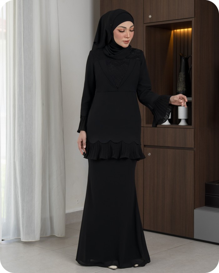 CLARA KURUNG - BLACK
