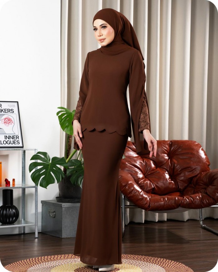 JENESSA KURUNG - RICH BROWN