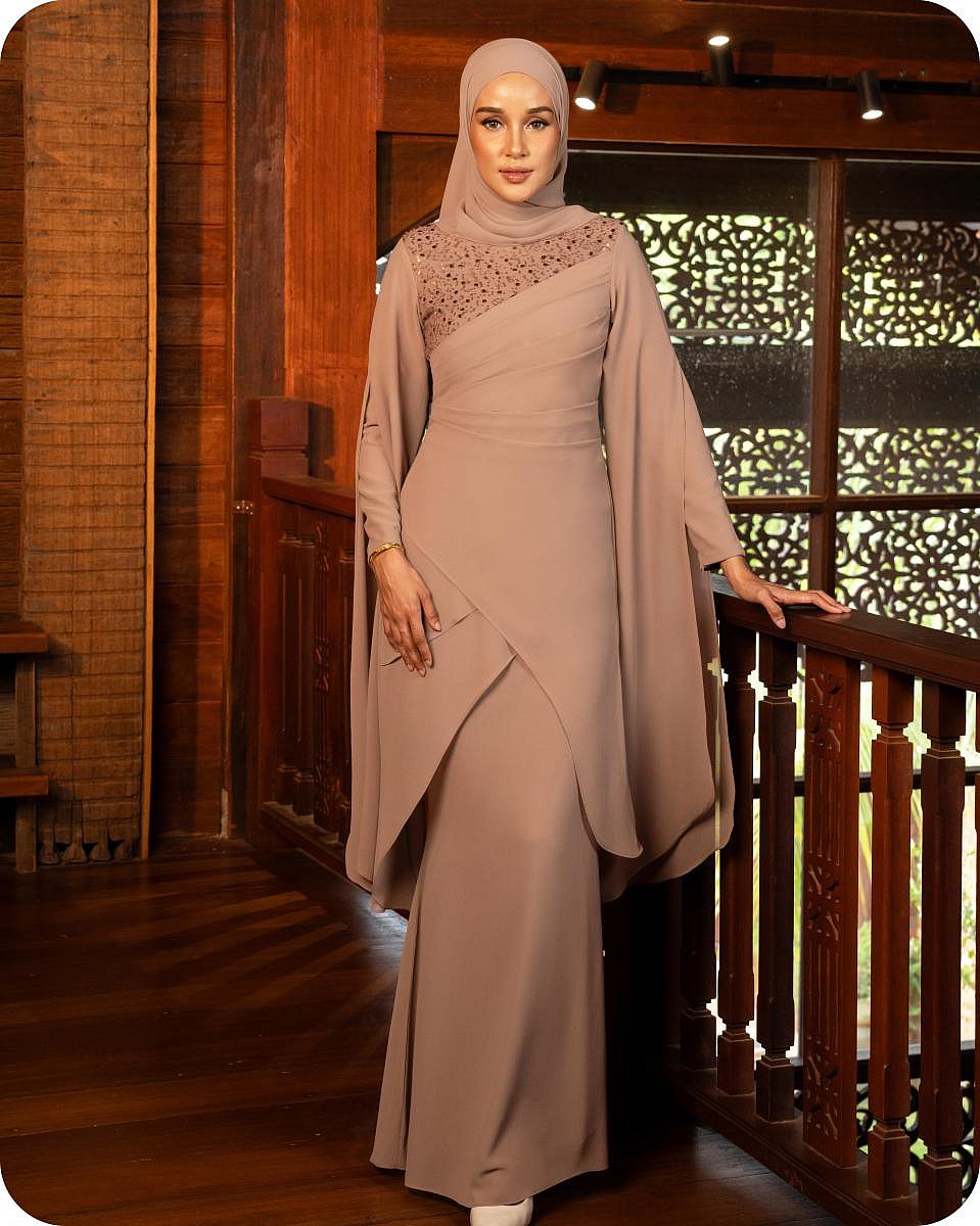 JULIETTE KURUNG - EARTH BROWN JULIETTE KURUNG - EARTH BROWN