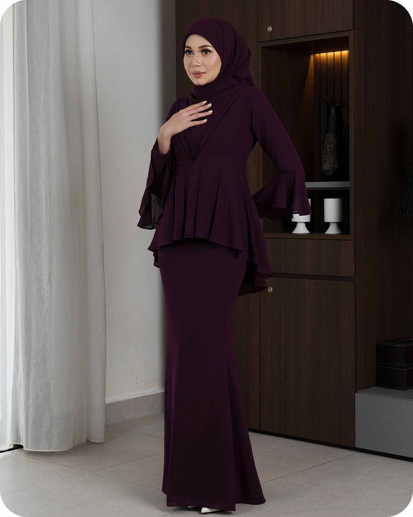 ROSY PEPLUM -DARK PURPLE