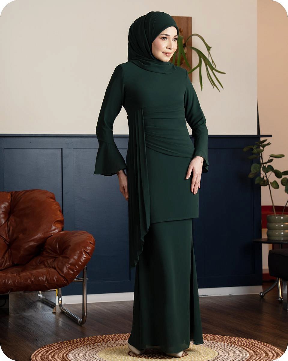 CAROLINE KURUNG - EMERALD GREEN