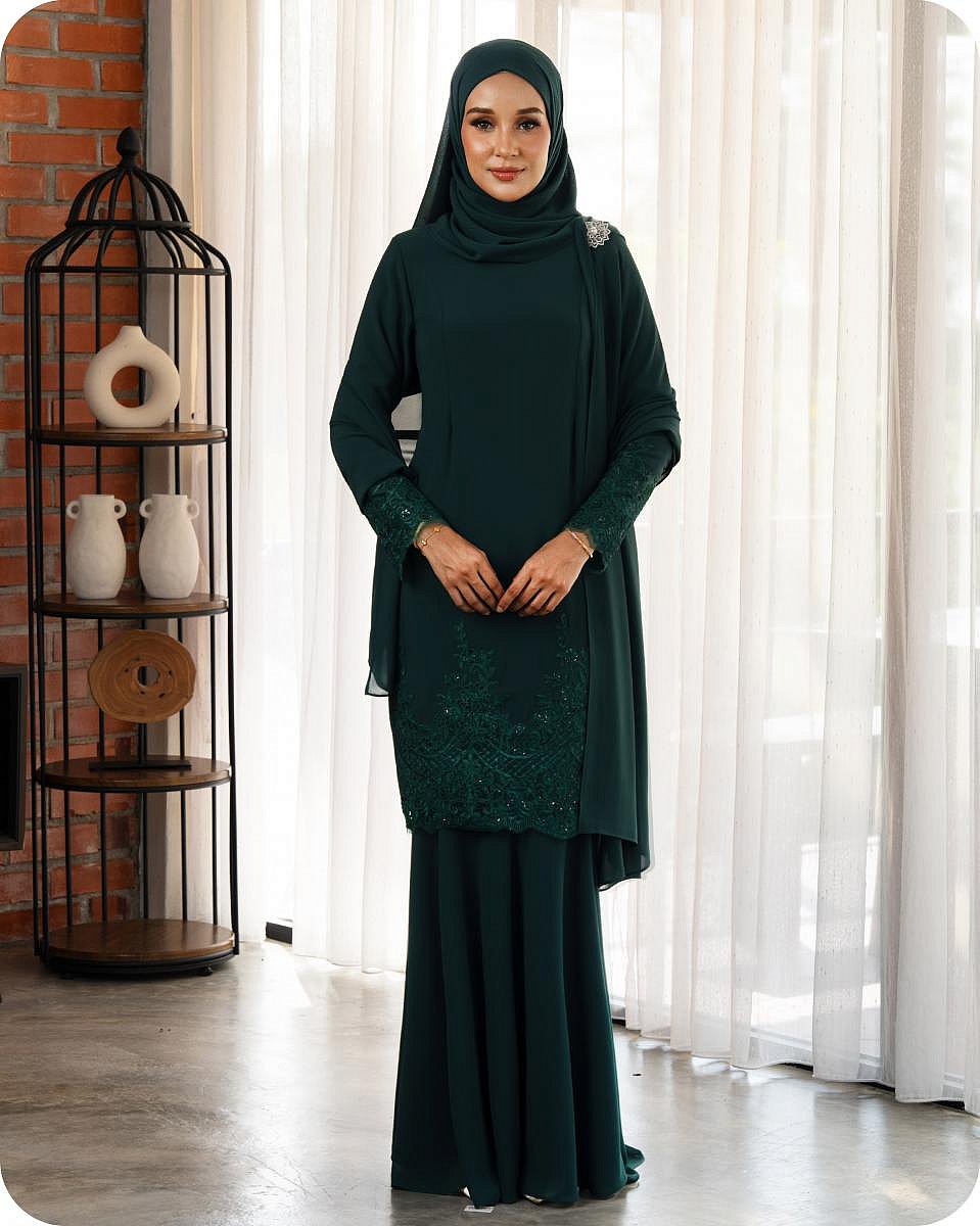 MEDINNA KURUNG - EMERALD GREEN MEDINNA KURUNG - EMERALD GREEN