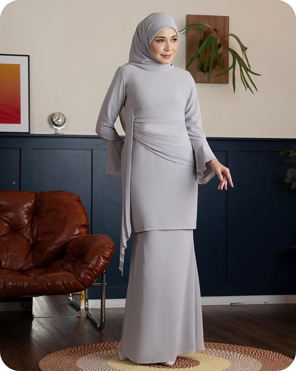 CAROLINE KURUNG - LIGHT GREY