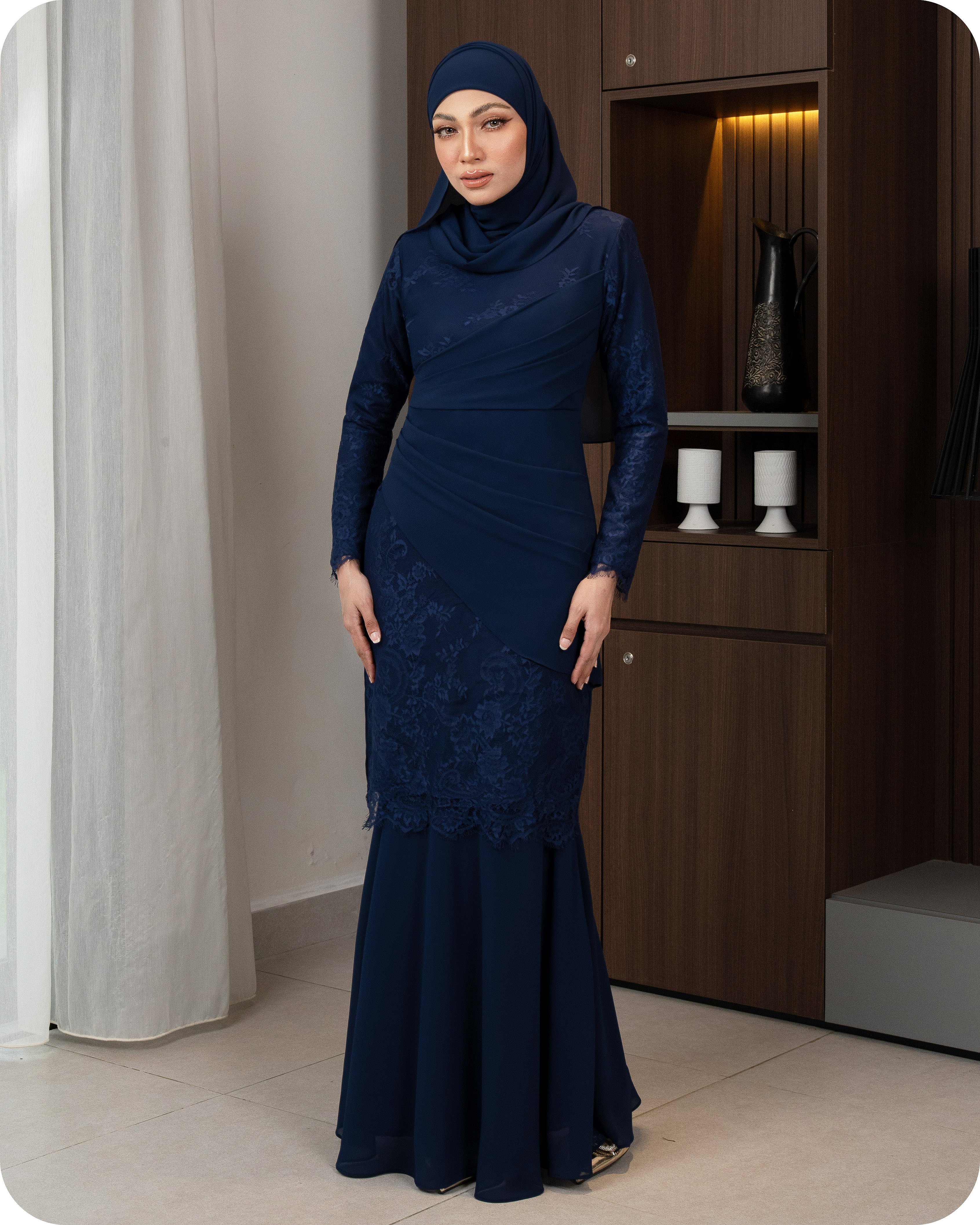 DELUNA KURUNG - NAVY BLUE DELUNA KURUNG - NAVY BLUE