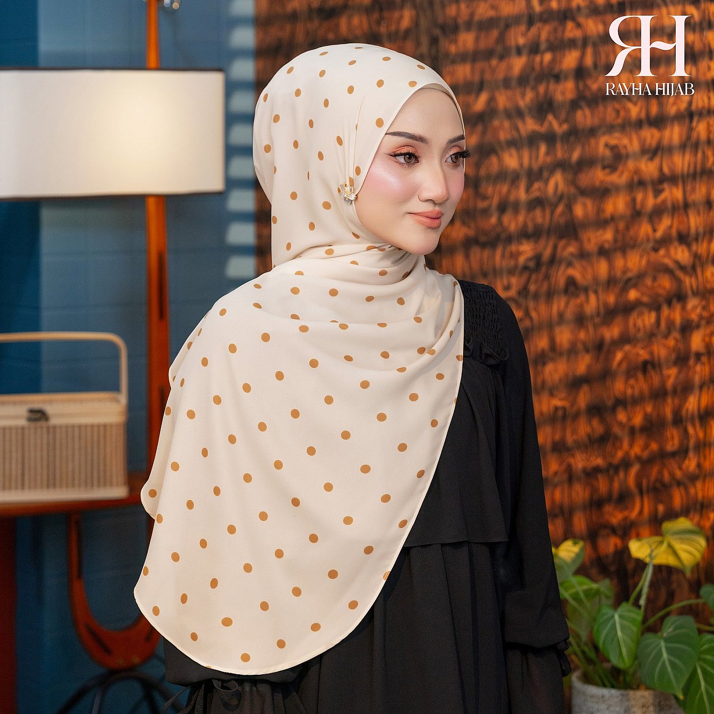 POLKADOT HOODIE SHAWL - BUTTER CREAM
