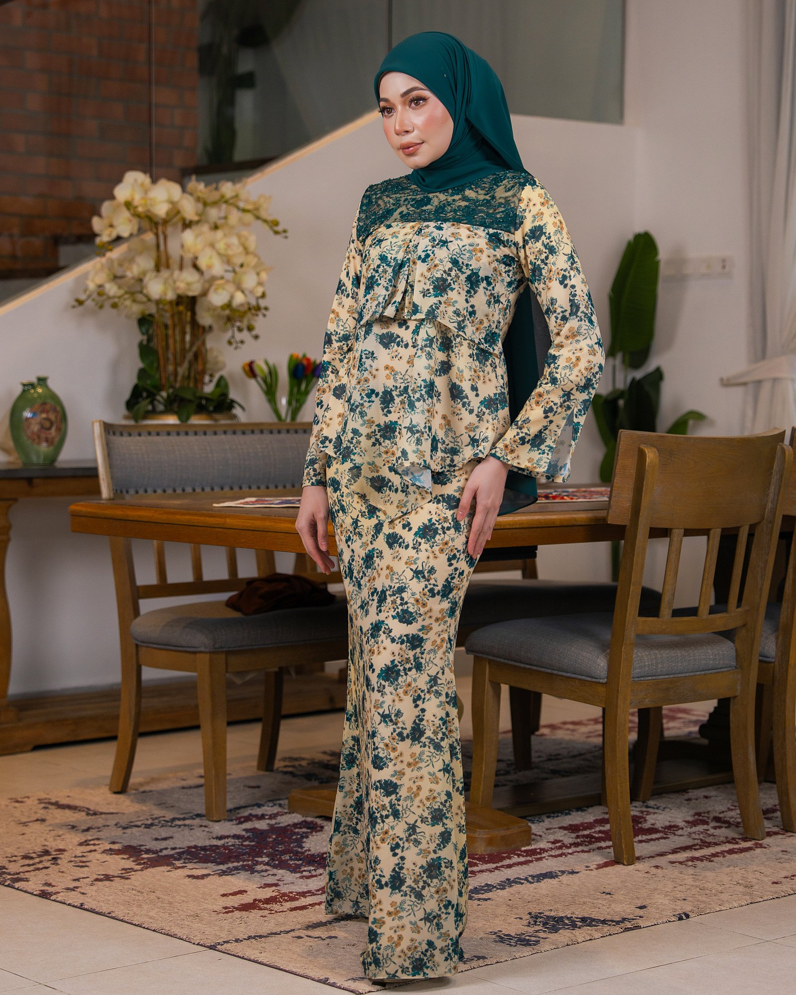 ELORA KURUNG - CUSTARD AVOCADO ELORA KURUNG - CUSTARD AVOCADO