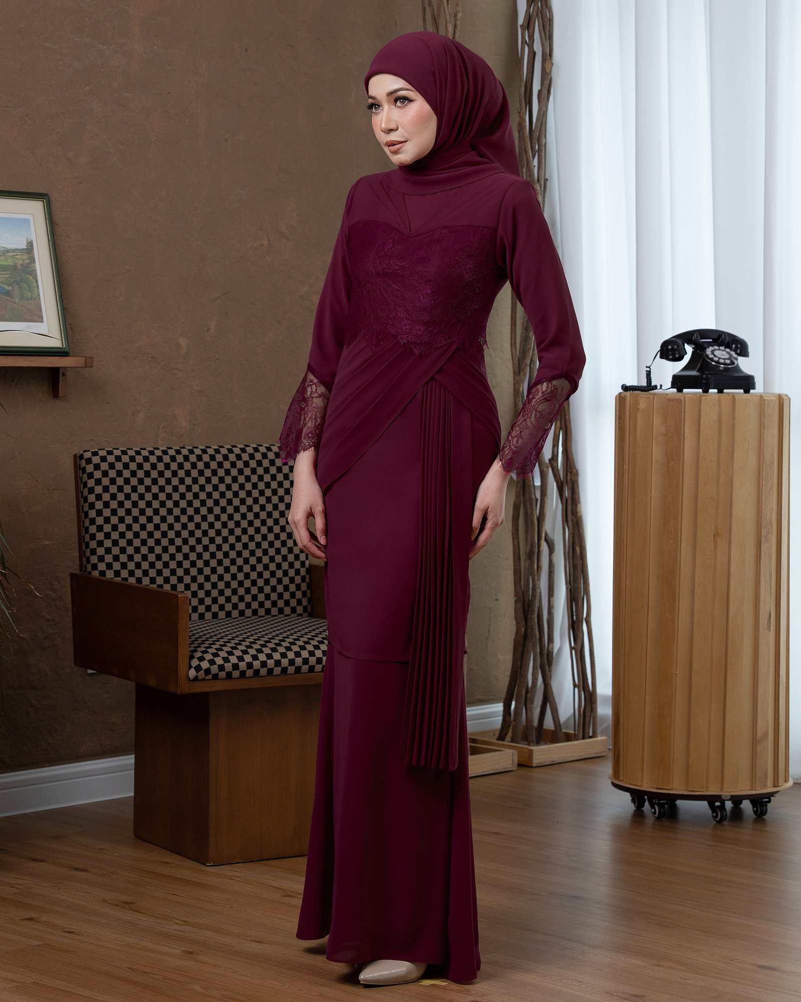 JULIENNE KURUNG - BURGUNDY