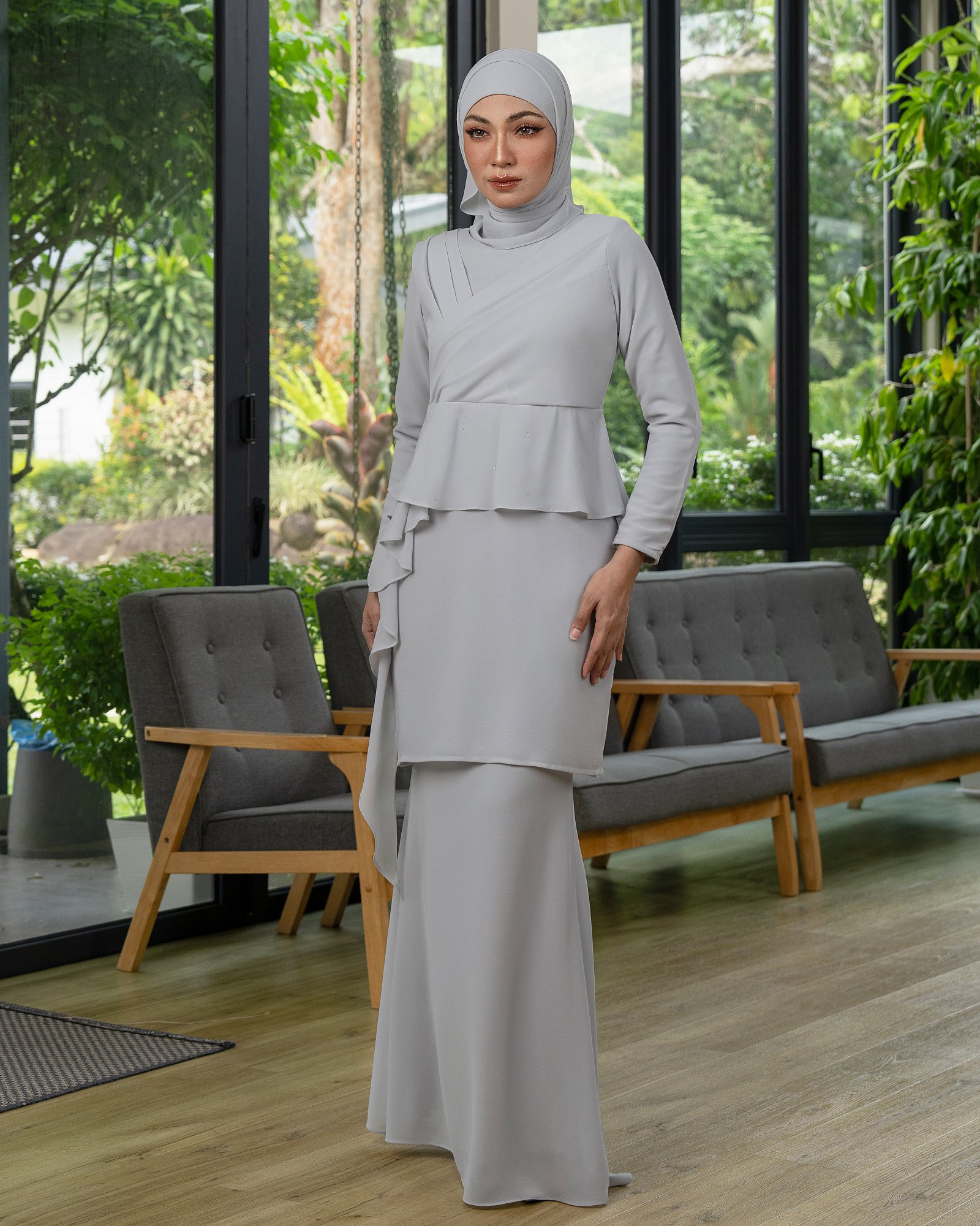 HELENA KURUNG - LIGHT GREY