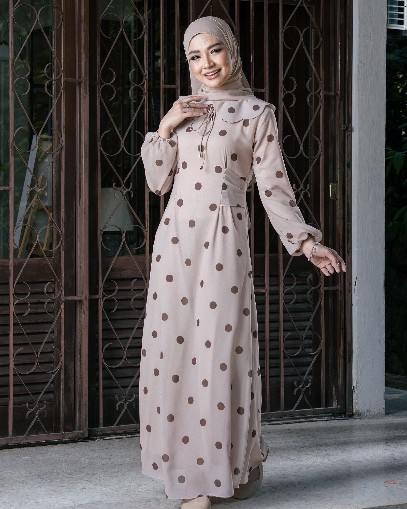 DAISY DRESS - NUDE