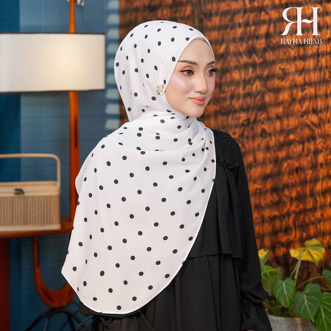 POLKADOT HOODIE SHAWL - OFF WHITE