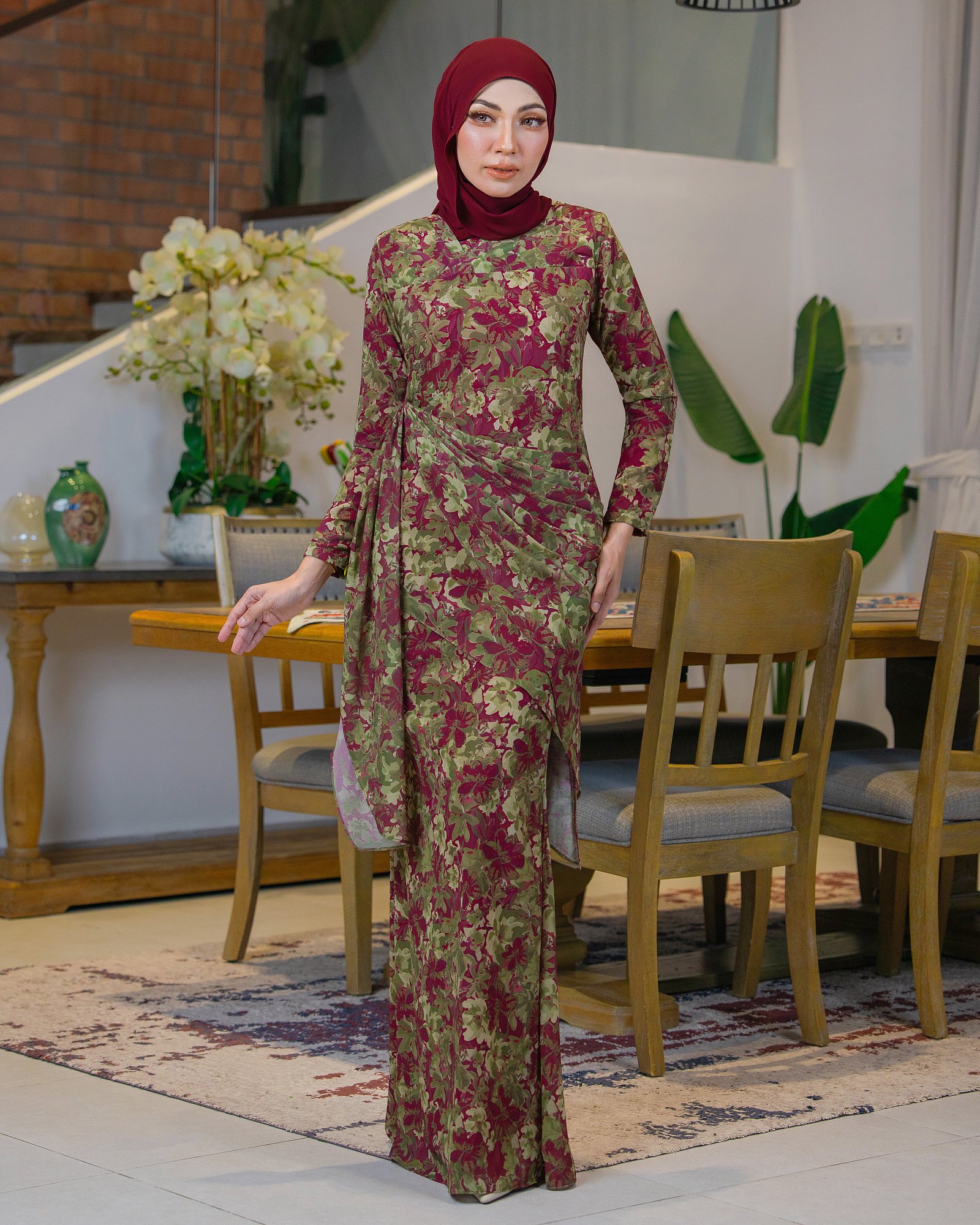 ELVA KURUNG - OLIVE CHERRY