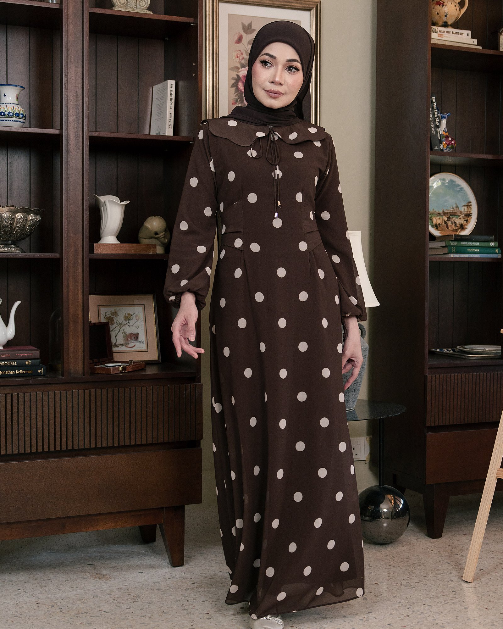 DAISY DRESS - DEEP BROWN