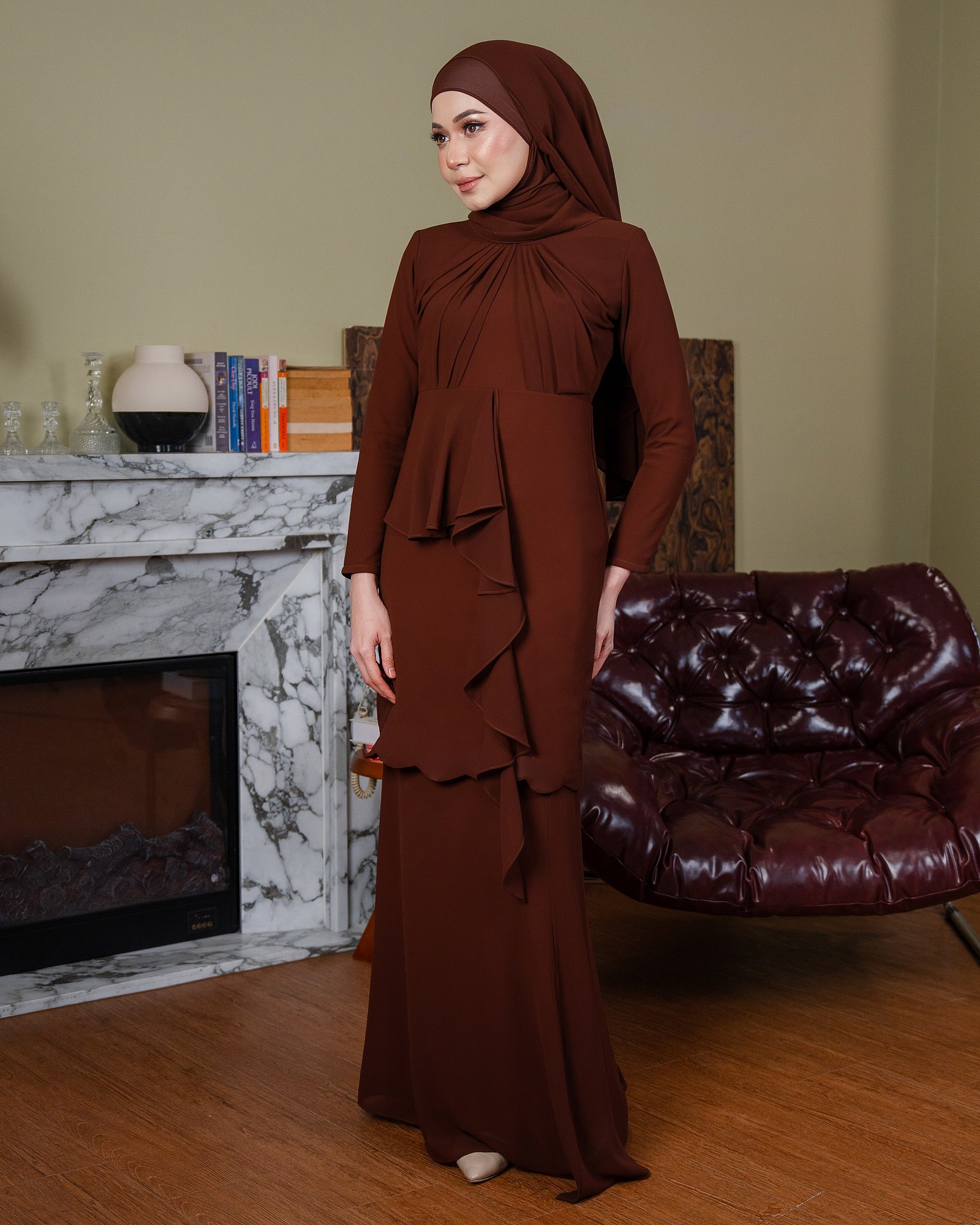 ENNA KURUNG - RICH BROWN ENNA KURUNG - RICH BROWN