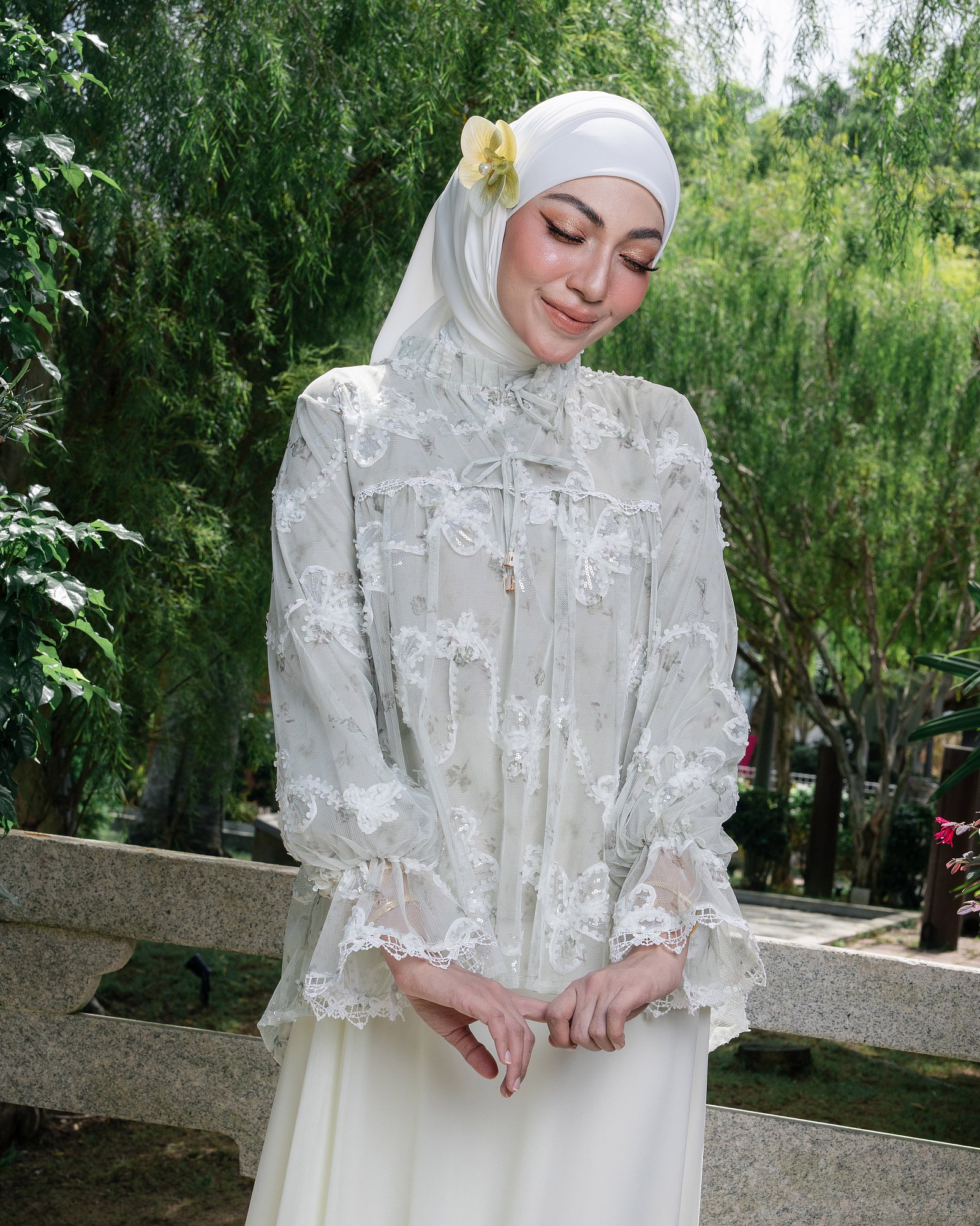 MOLY BLOUSE - SAGE MIST